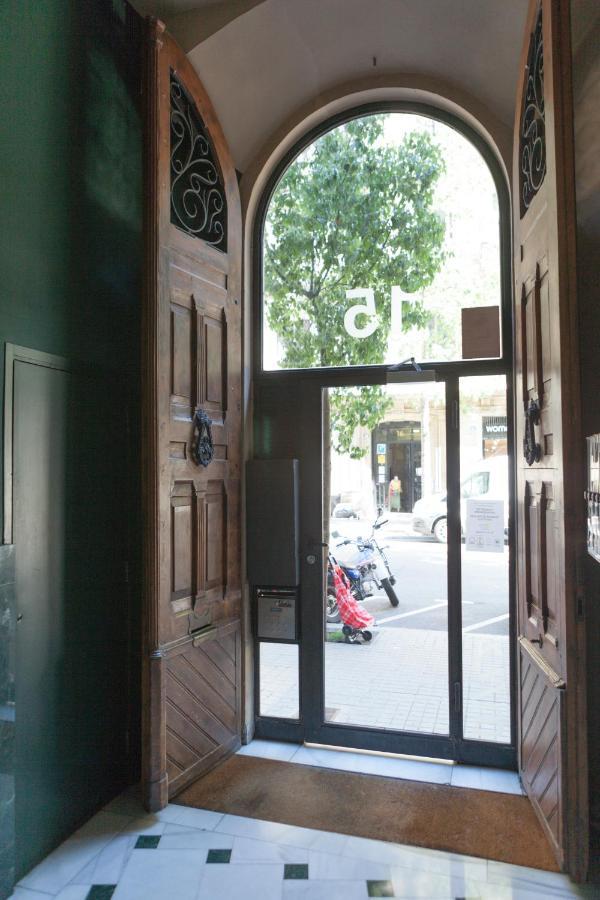 Plaza Catalunya City Center Apartments Barcelona Ngoại thất bức ảnh