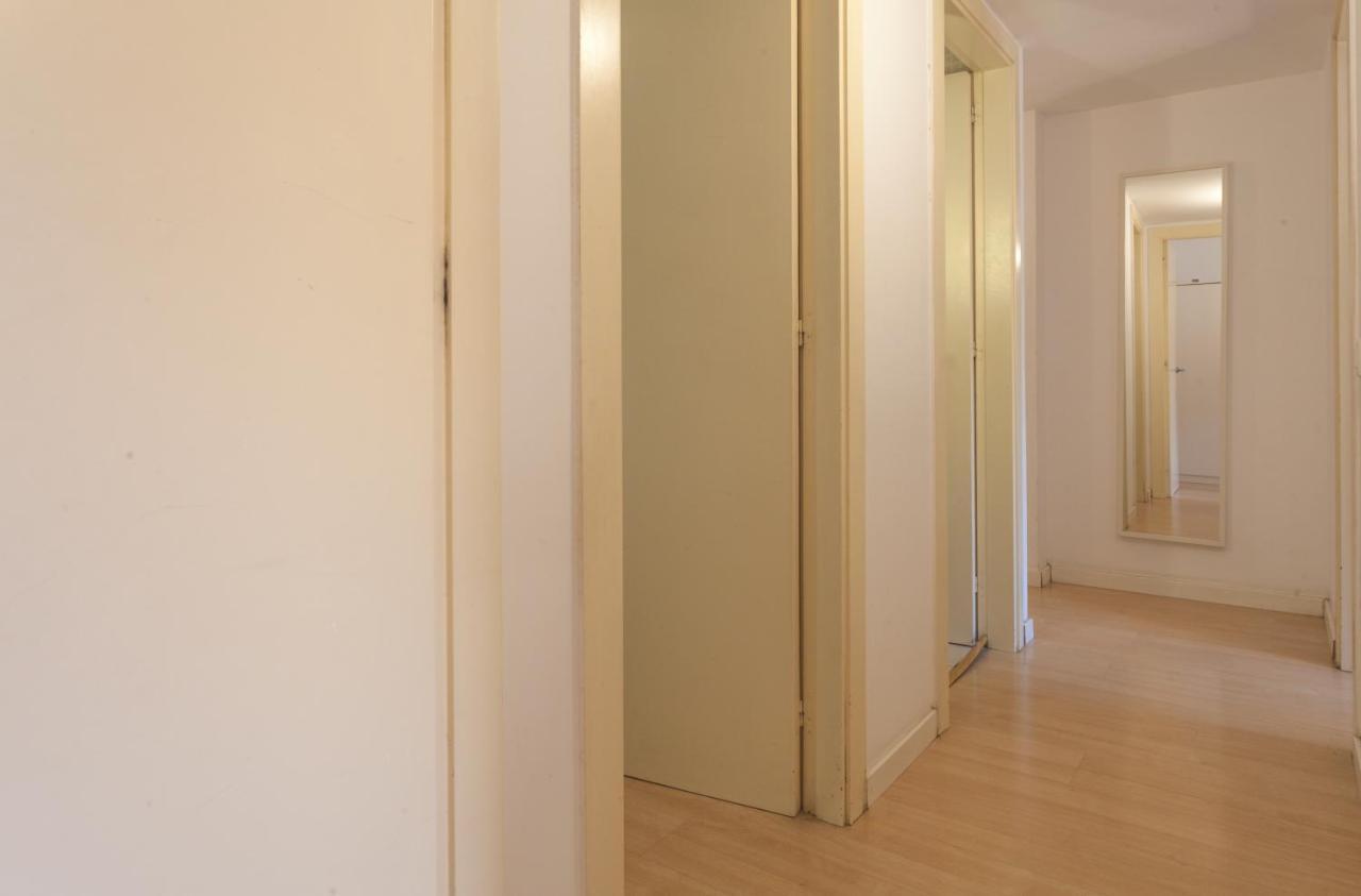 Plaza Catalunya City Center Apartments Barcelona Ngoại thất bức ảnh