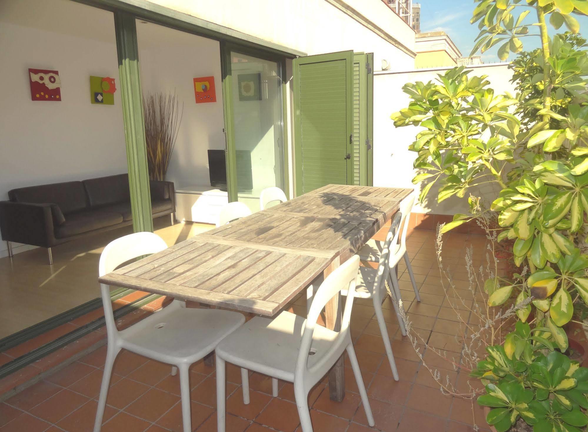 Plaza Catalunya City Center Apartments Barcelona Ngoại thất bức ảnh